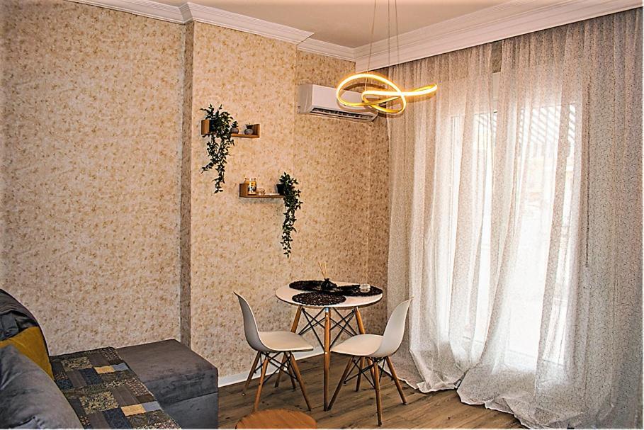 Kassandrou Suite Hot Tub-Jakuzzi - 2 Bedrooms - Big Balcony - Center 塞萨洛尼基 外观 照片